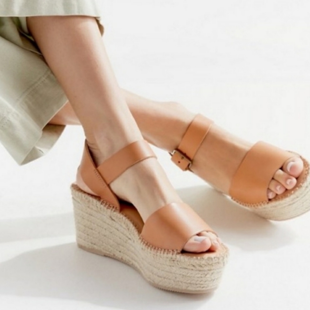 🎉HP🎉NEW SOLUDOS Minorca Nude Platform Sandals - Picture 2 of 8